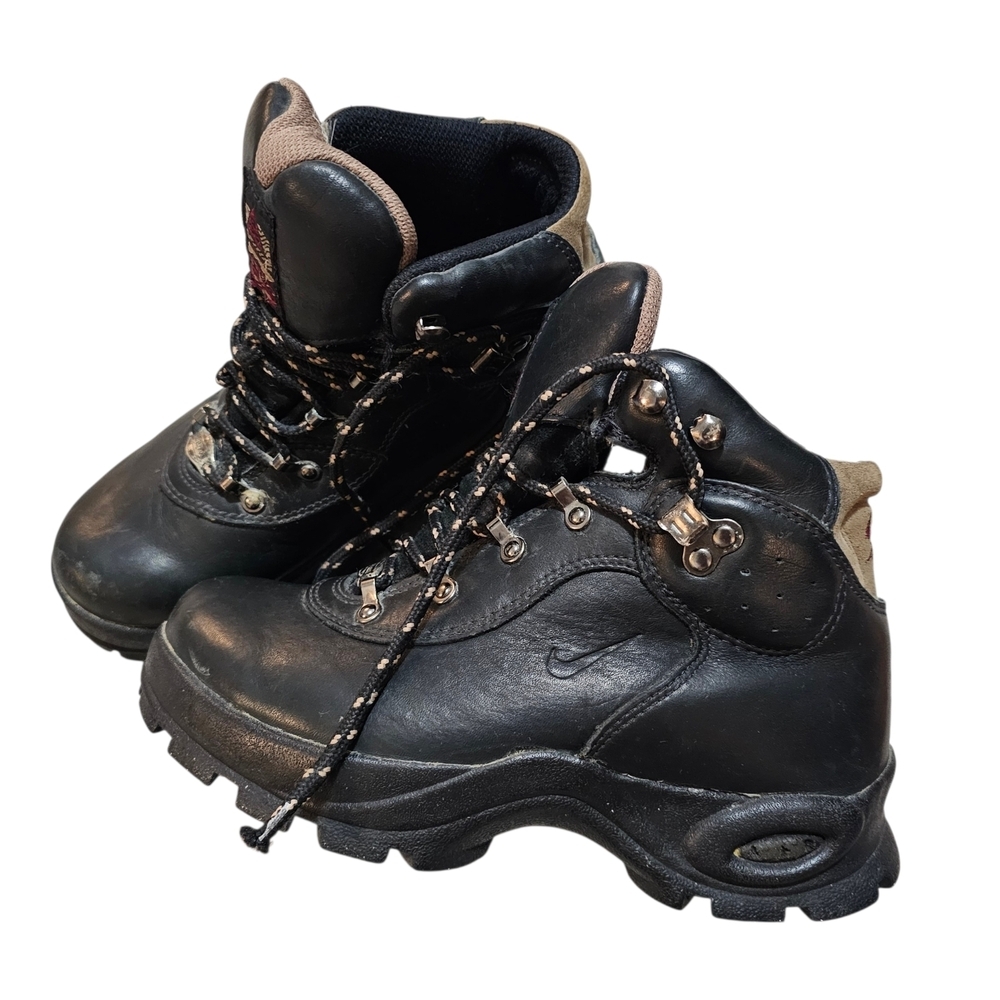 Vintage 90's Nike Air ACG Black Leather Waterproof Hiking Boots